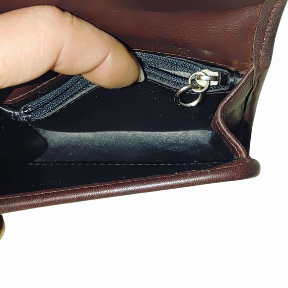 Coach Brown Leather Coin Purse Wallet Gold Keychain Attachment Snap Closure - Picture 11 of 16